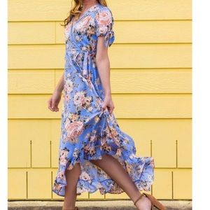 *FRANCESCA’S* Floral Wrap Dress